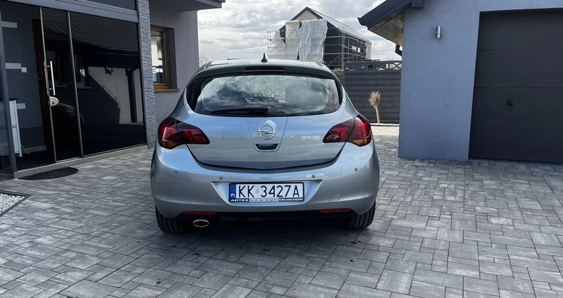 Opel Astra cena 23300 przebieg: 252432, rok produkcji 2010 z Olsztyn małe 79